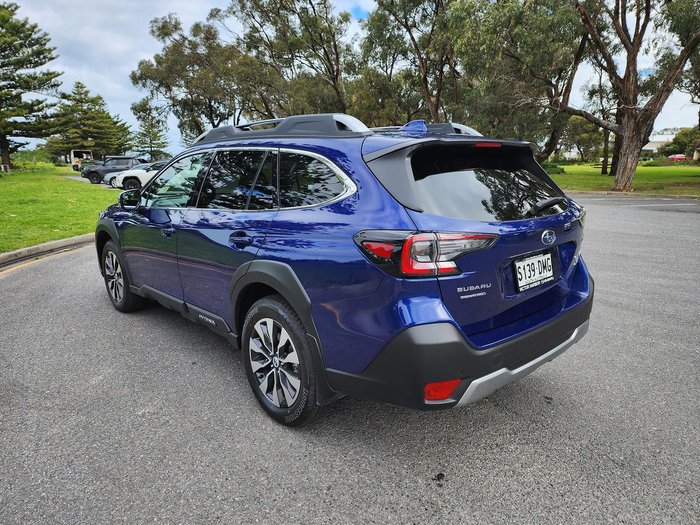 2025 Subaru Outback AWD Touring XT