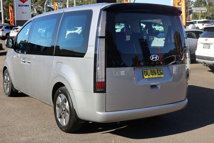 2024 Hyundai STARIA