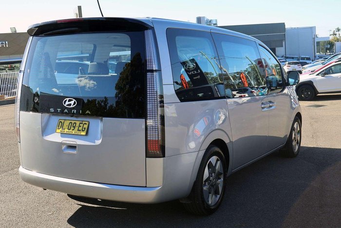 2024 Hyundai STARIA