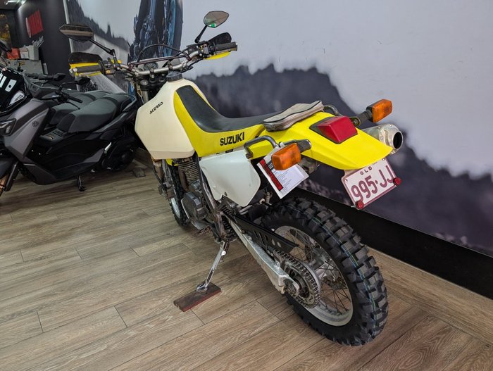 2005 Suzuki DR650SE YELLOW
