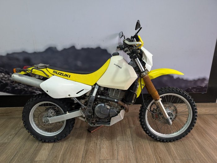 2005 Suzuki DR650SE YELLOW