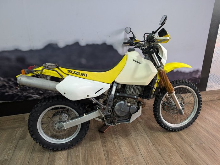 2005 Suzuki DR650SE YELLOW