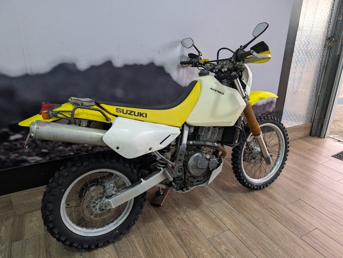 2005 Suzuki DR650SE YELLOW