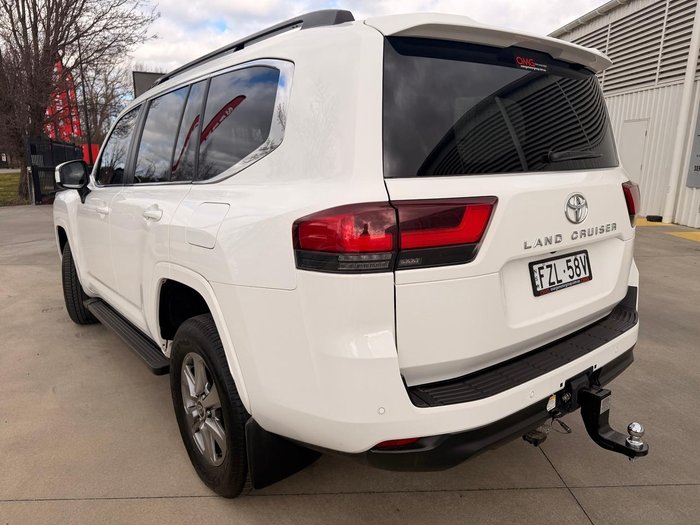 2022 Toyota Landcruiser VX