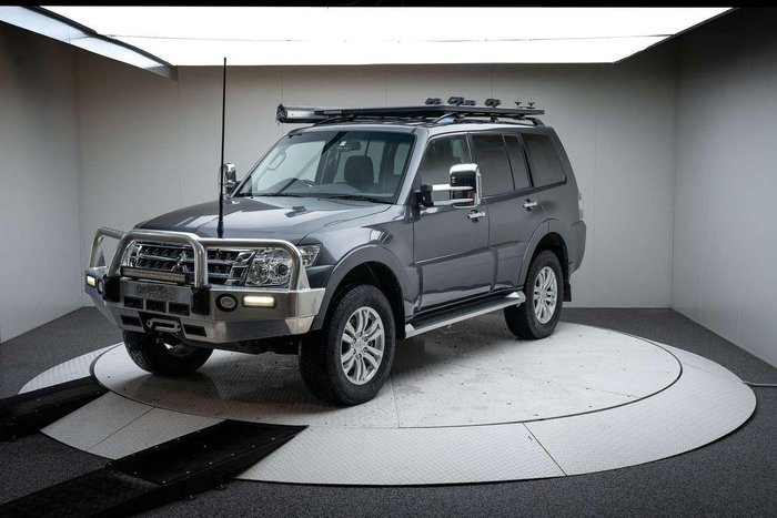 2015 Mitsubishi Pajero GLX
