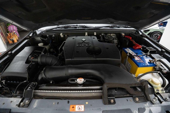 2015 Mitsubishi Pajero GLX