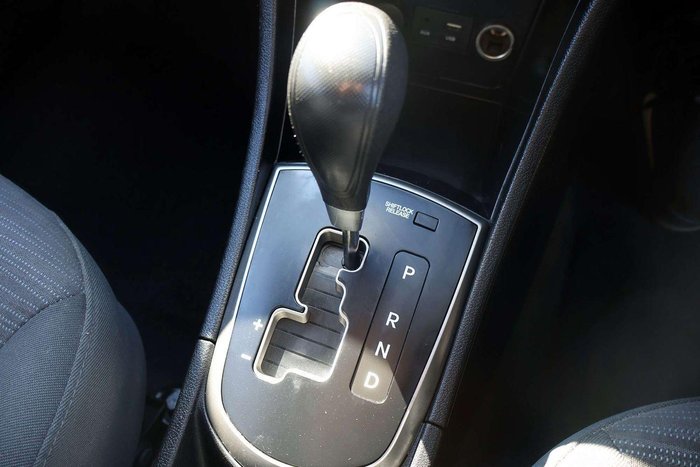 2016 Hyundai Accent Active