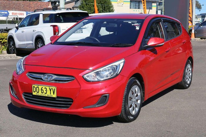 2016 Hyundai Accent Active