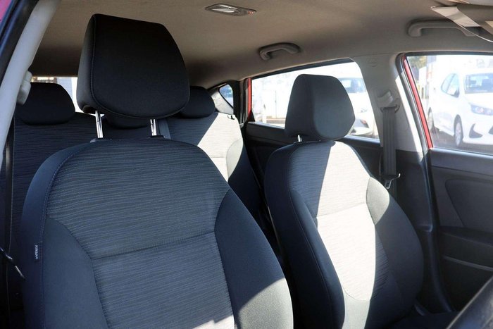 2016 Hyundai Accent Active