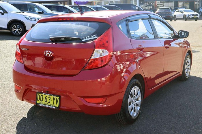 2016 Hyundai Accent Active