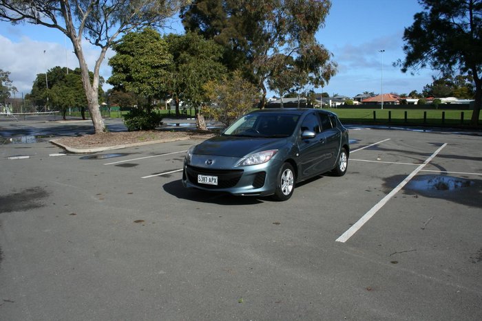 2012 Mazda 3 Neo