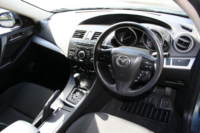 2012 Mazda 3 Neo
