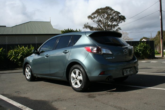 2012 Mazda 3 Neo