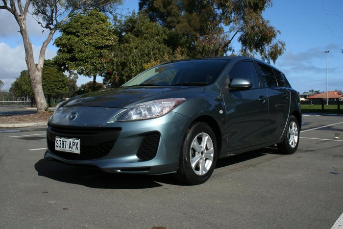 2012 Mazda 3 Neo