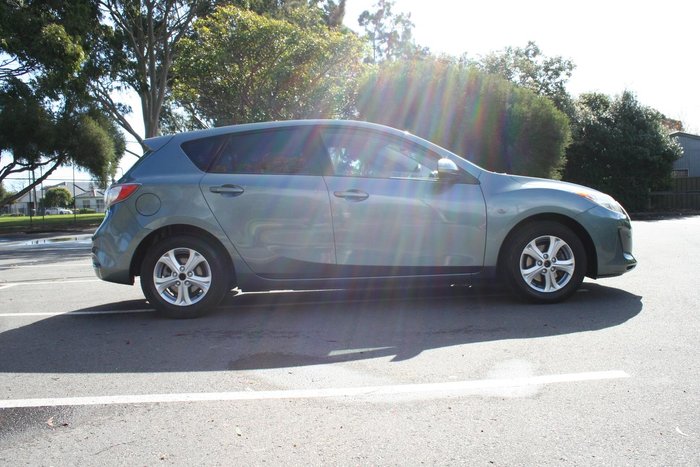 2012 Mazda 3 Neo