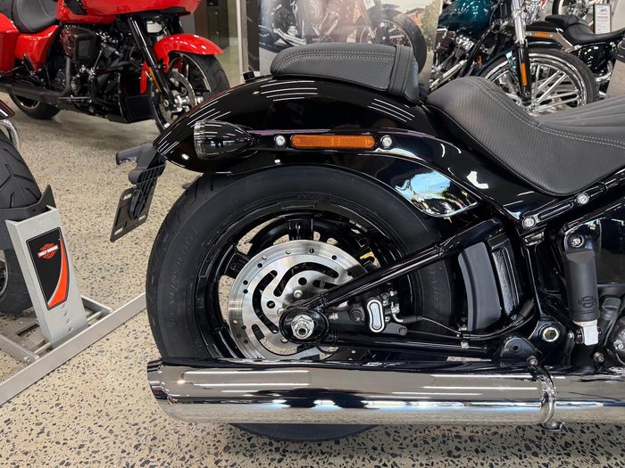 2026 Harley-Davidson Street Bob 117 (FXBB)