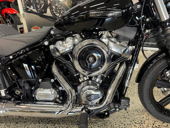 2026 Harley-Davidson Street Bob 117 (FXBB)