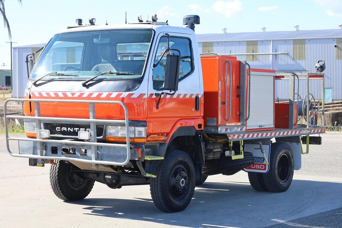 2000 Mitsubishi Canter