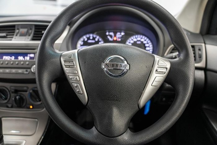 2014 Nissan Pulsar ST