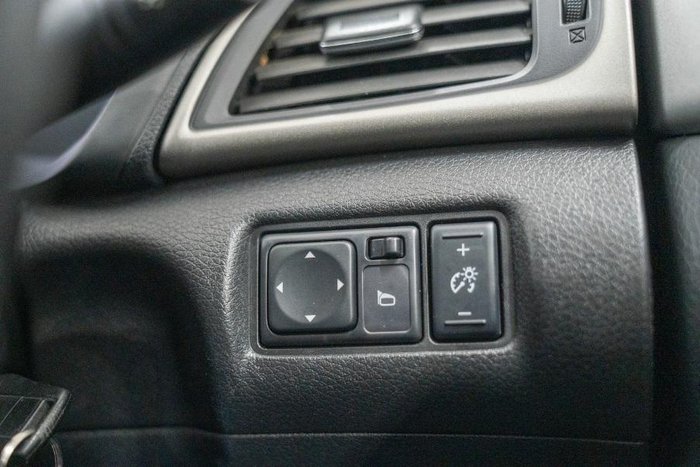 2014 Nissan Pulsar ST