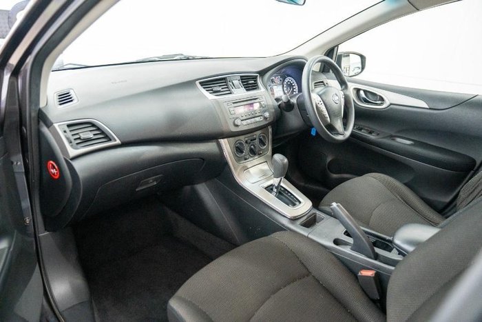 2014 Nissan Pulsar ST