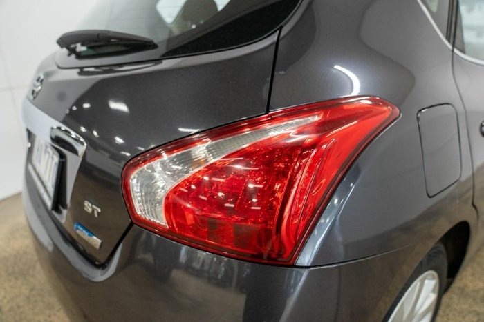 2014 Nissan Pulsar ST