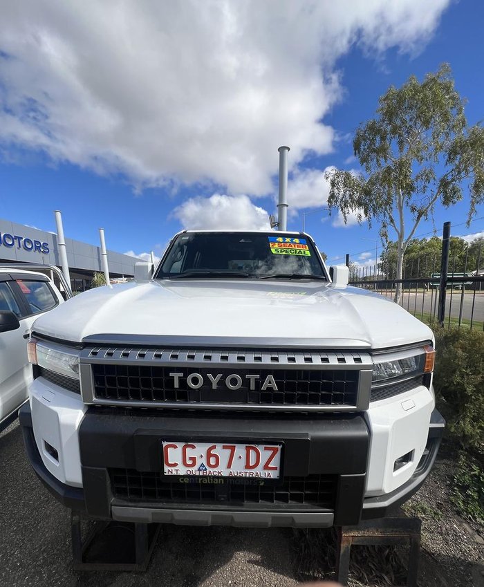 2025 Toyota Landcruiser Prado