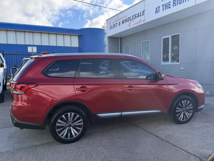 2019 Mitsubishi Outlander ES