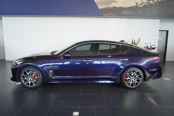 2022 Kia Stinger 330S