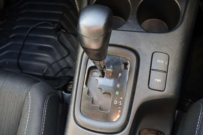 2022 Toyota Hilux SR