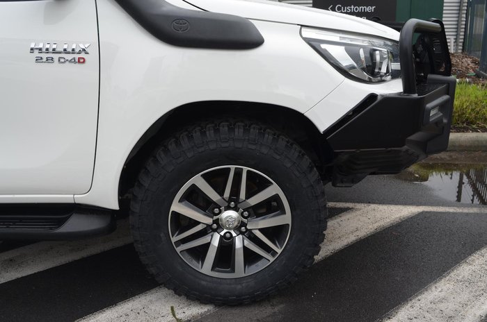 2018 Toyota Hilux SR5