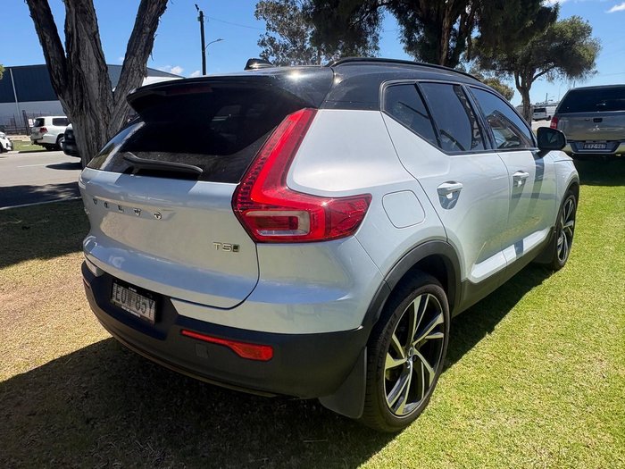 2021 Volvo XC40