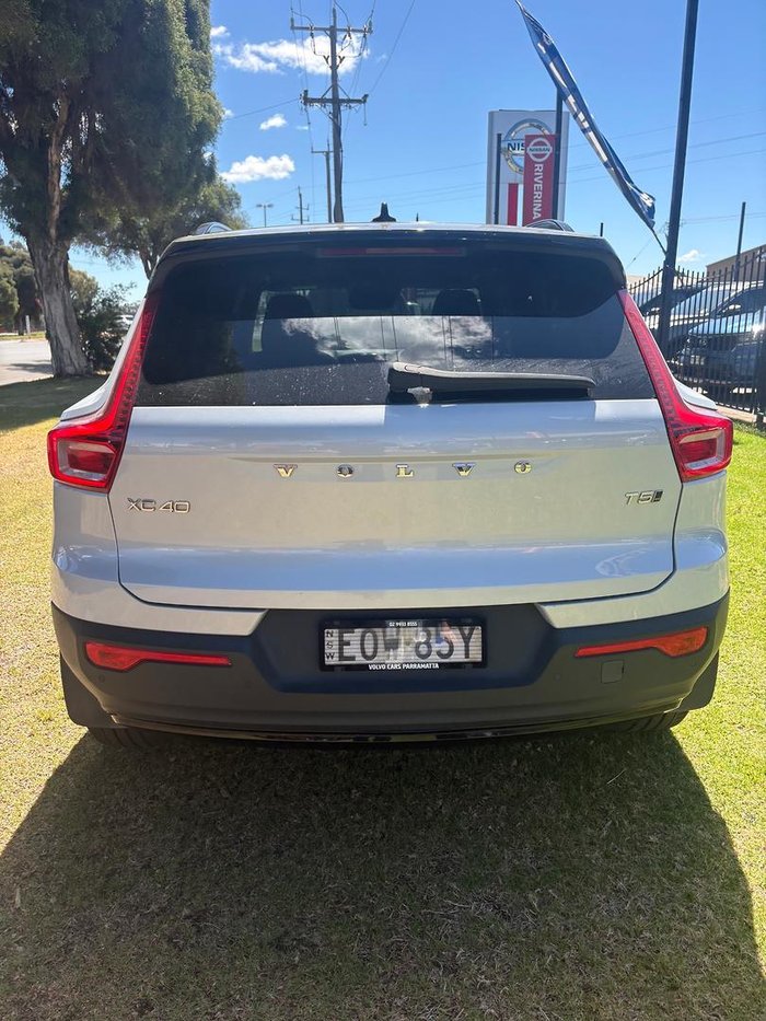 2021 Volvo XC40