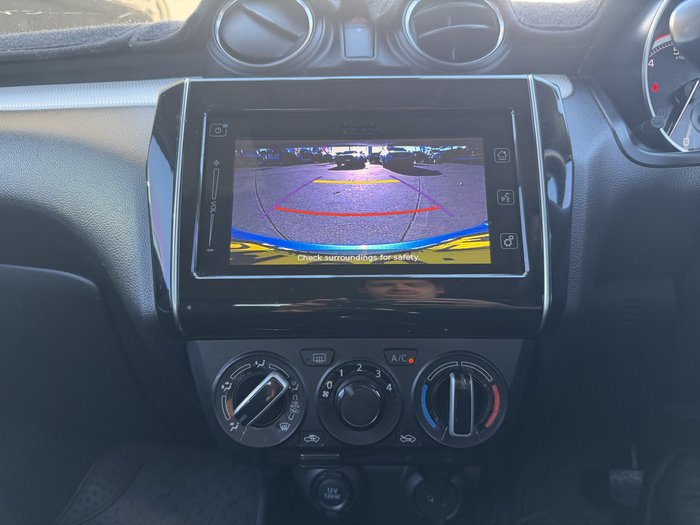 2017 Suzuki Swift GL Navigator