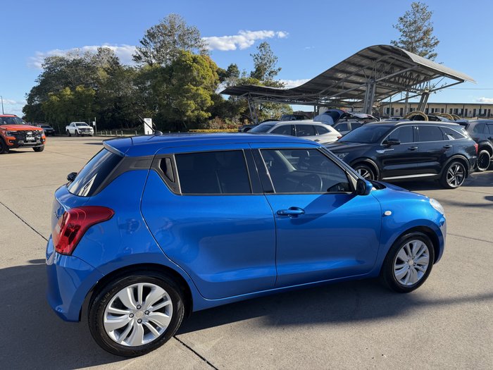 2017 Suzuki Swift GL Navigator