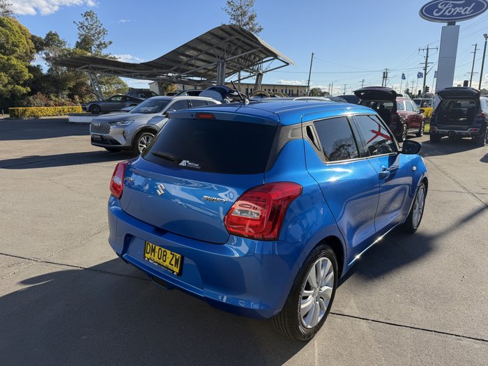 2017 Suzuki Swift GL Navigator