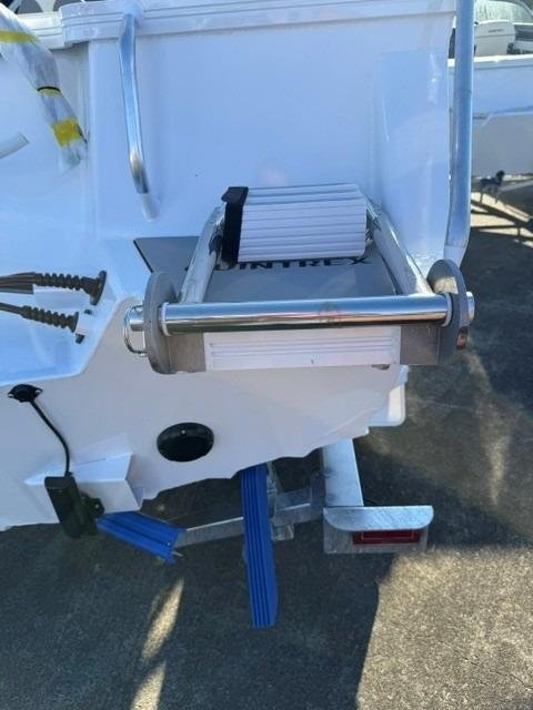 2026 QUINTREX 500 Fishabout Pro