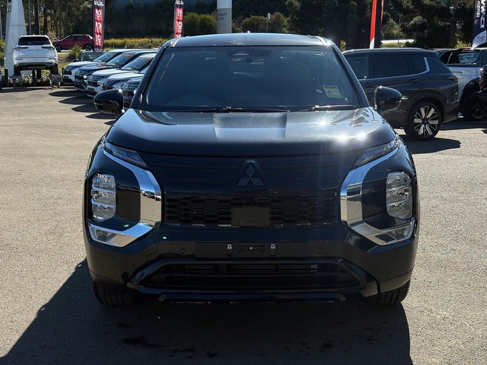 2026 Mitsubishi Outlander Black Edition
