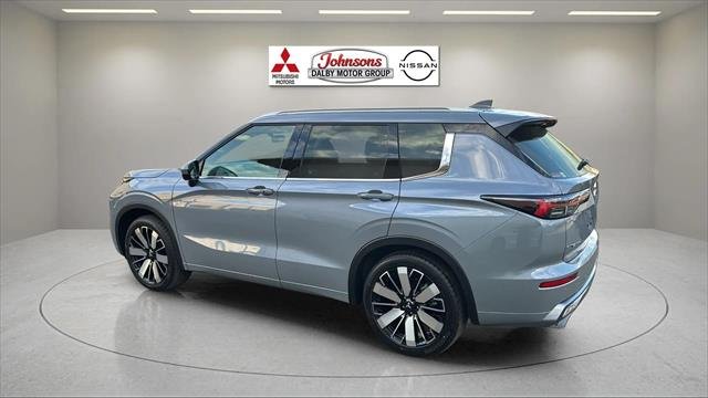 2026 Mitsubishi Outlander Exceed