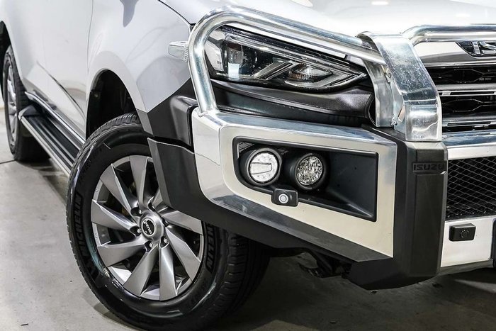 2022 Isuzu MU-X LS-M