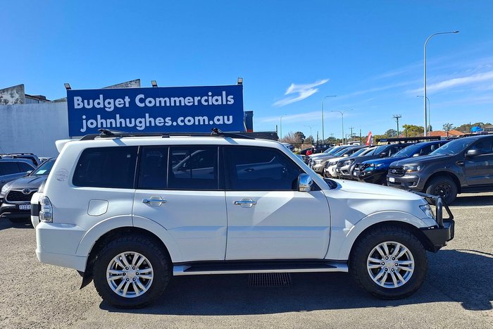 2016 Mitsubishi Pajero