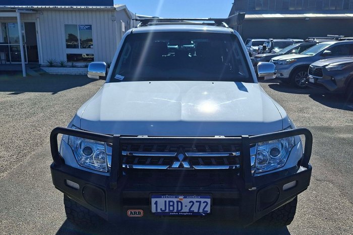 2016 Mitsubishi Pajero