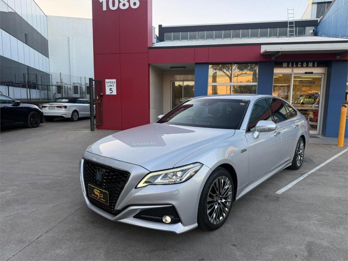 2022 Toyota Crown Hybrid G Executive