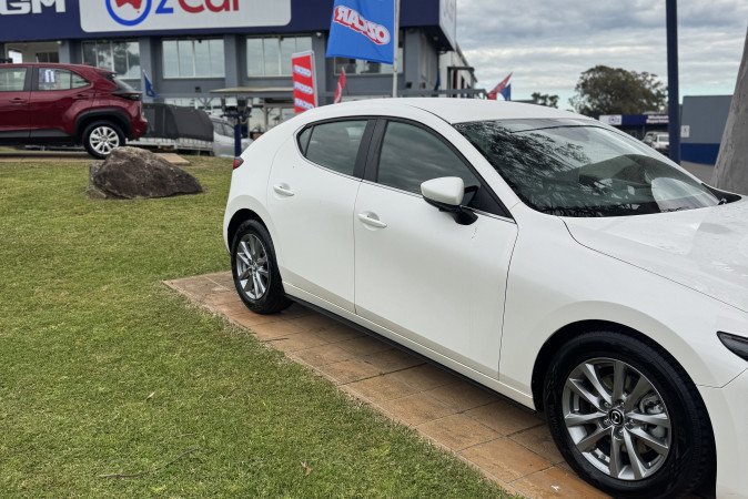 2024 MAZDA MAZDA3 G20 EVOLVE