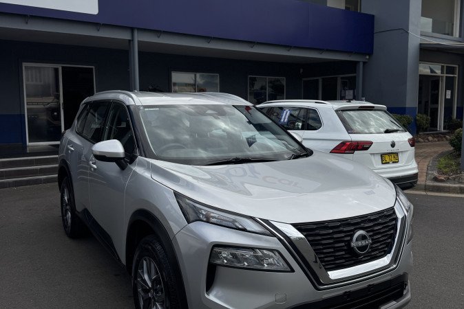 2024 NISSAN X-TRAIL ST (2WD)