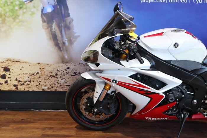 2007 Yamaha YZF-R1 White