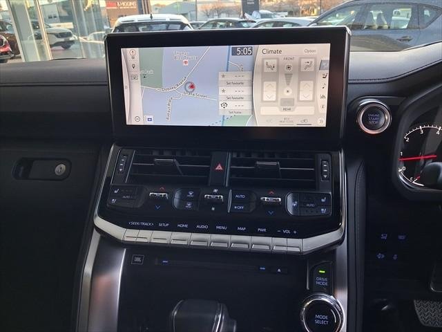 2024 Toyota Landcruiser Sahara FJA300R 4X4 Dual Range Silver Pearl