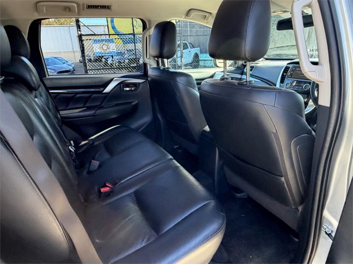 2017 MITSUBISHI PAJERO SPORT EXCEED (4x4) 7 SEAT