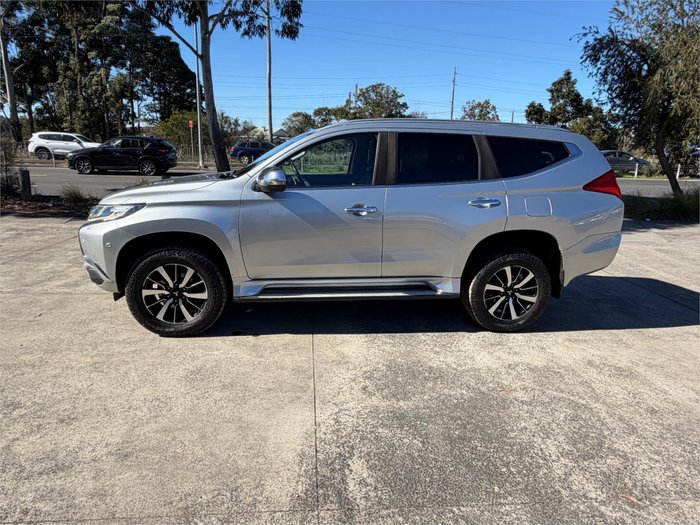 2017 MITSUBISHI PAJERO SPORT EXCEED (4x4) 7 SEAT
