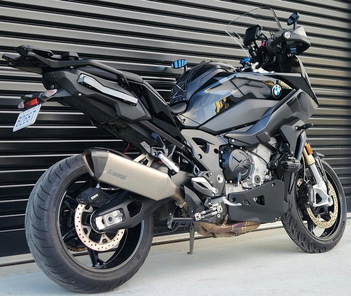 2023 BMW S 1000 XR Triple Black